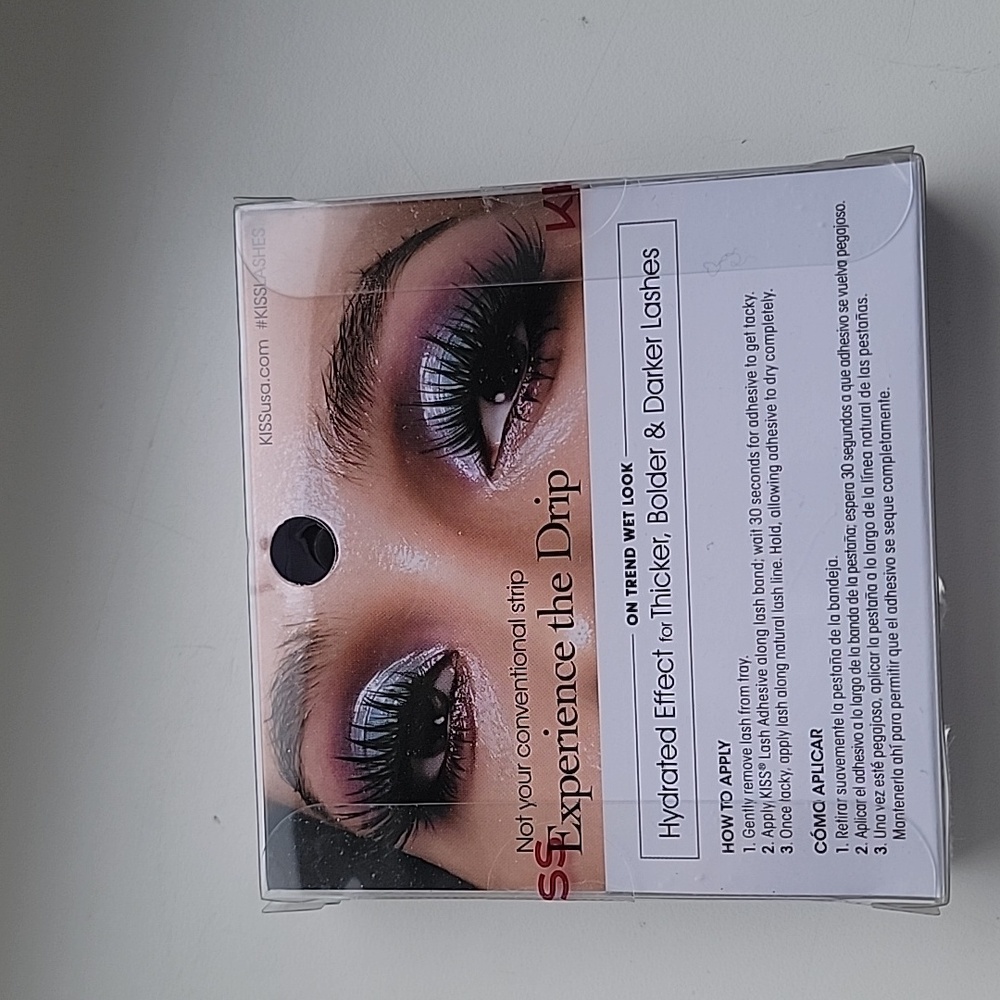 Eyelashes - Picture 2 of 2